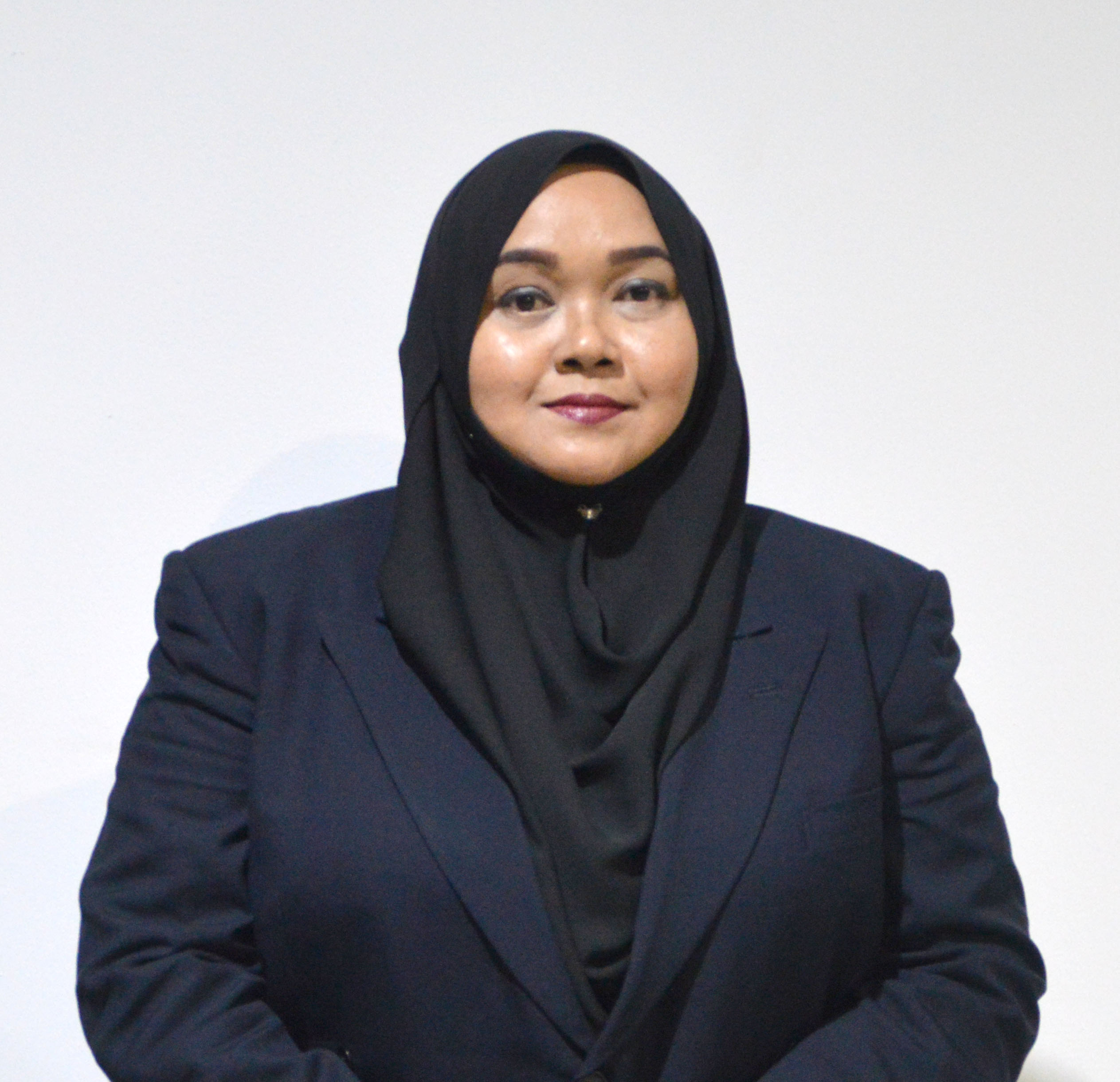 Puan Normaliza binti Ramli